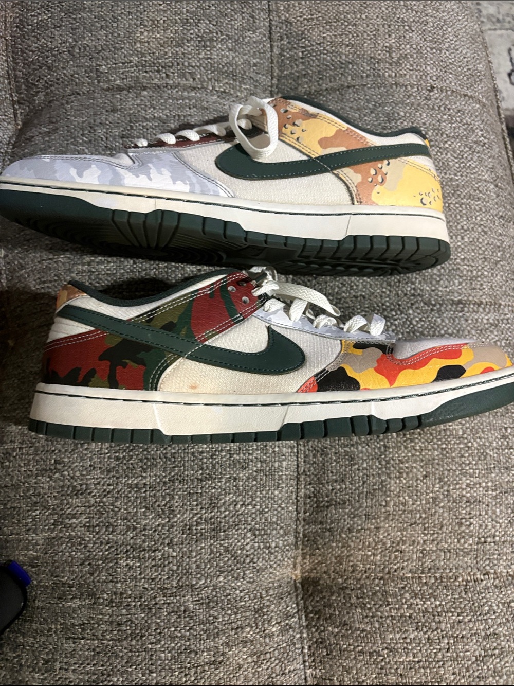 Nike Men's Multicolor Camo Low-Top Sneakers with Dark Green Swoosh needs insoles